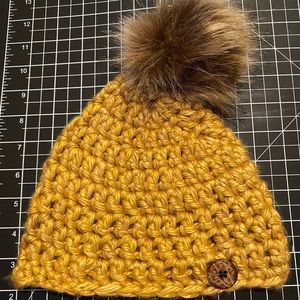 Crochet Hat  with Pom Pom (3-5yo)